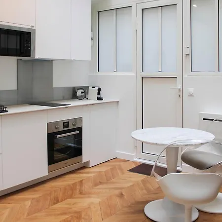 Warm 18m Ideal For Couple In Paris