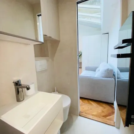 Lägenhet Warm 18m Ideal For Couple In Paris